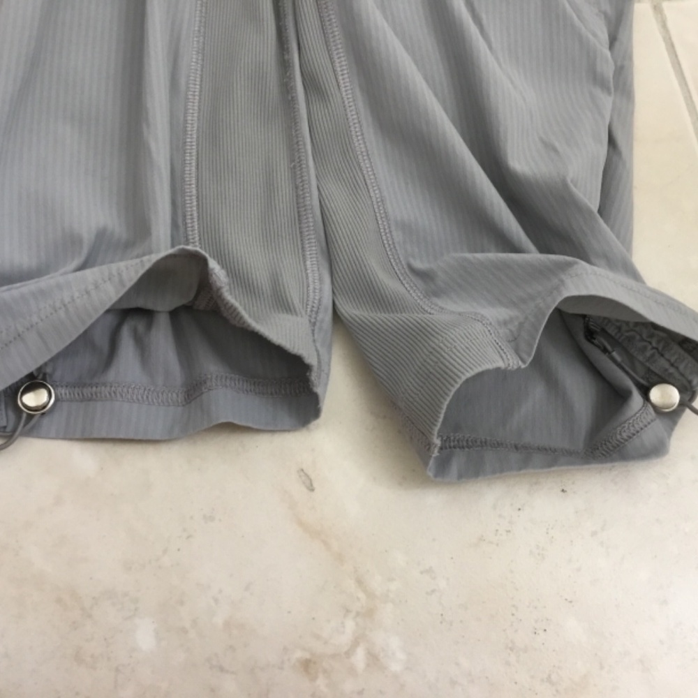 Lululemon ca 35801 RN 106259 Size - 6 - Picture 4 of 6